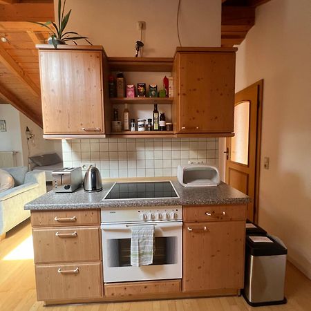 Gemuetliche Dachgeschosswohnung Mit Balkon Ainring Eksteriør billede